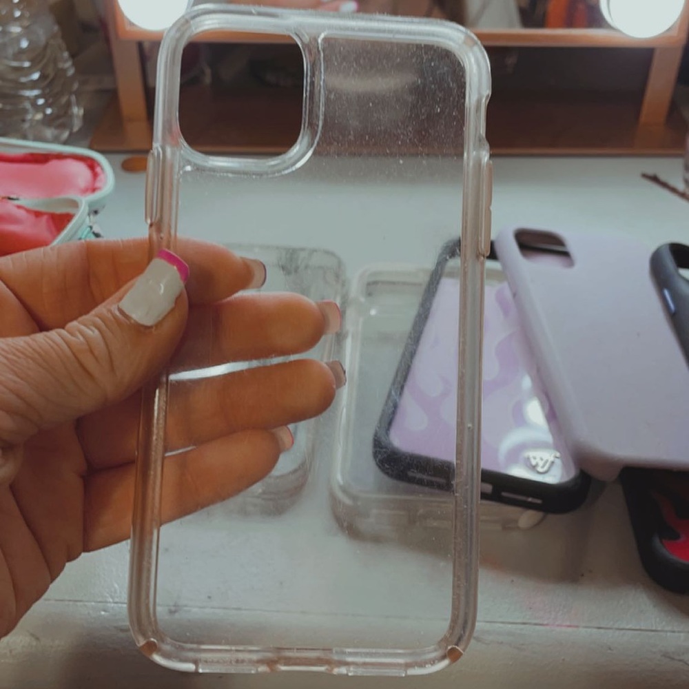 iPhone 11 speck case